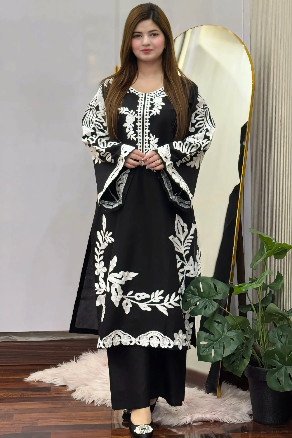 Mira Embroidered 2-Piece