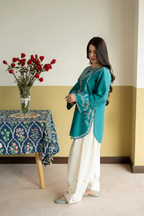 Urwa | Embroidered 2-Piece
