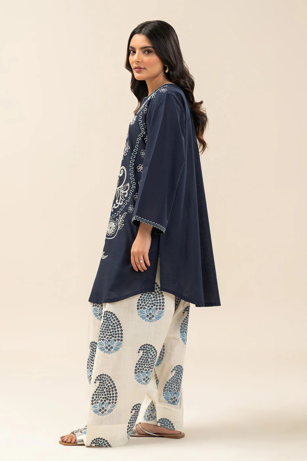 Afreen | Embroidered 2-Piece