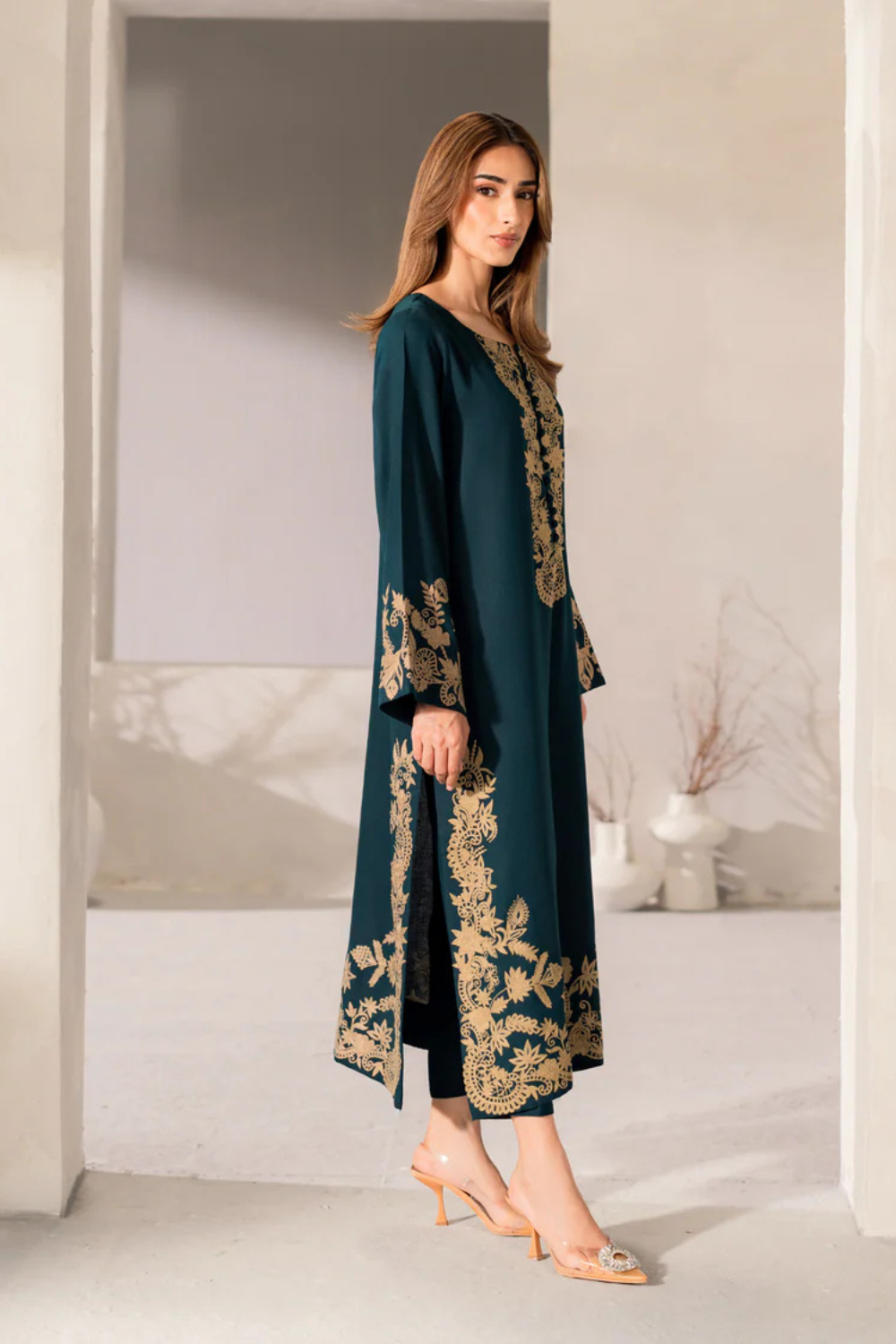 Falak | Embroidered 2-Piece