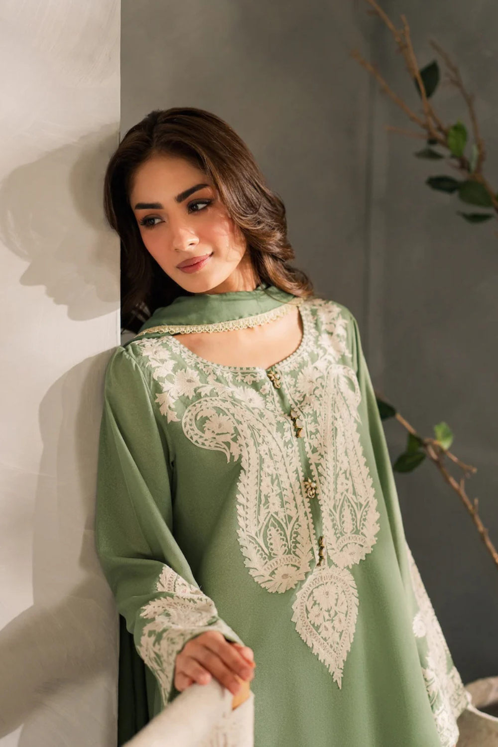 ZARNISH Three-Piece