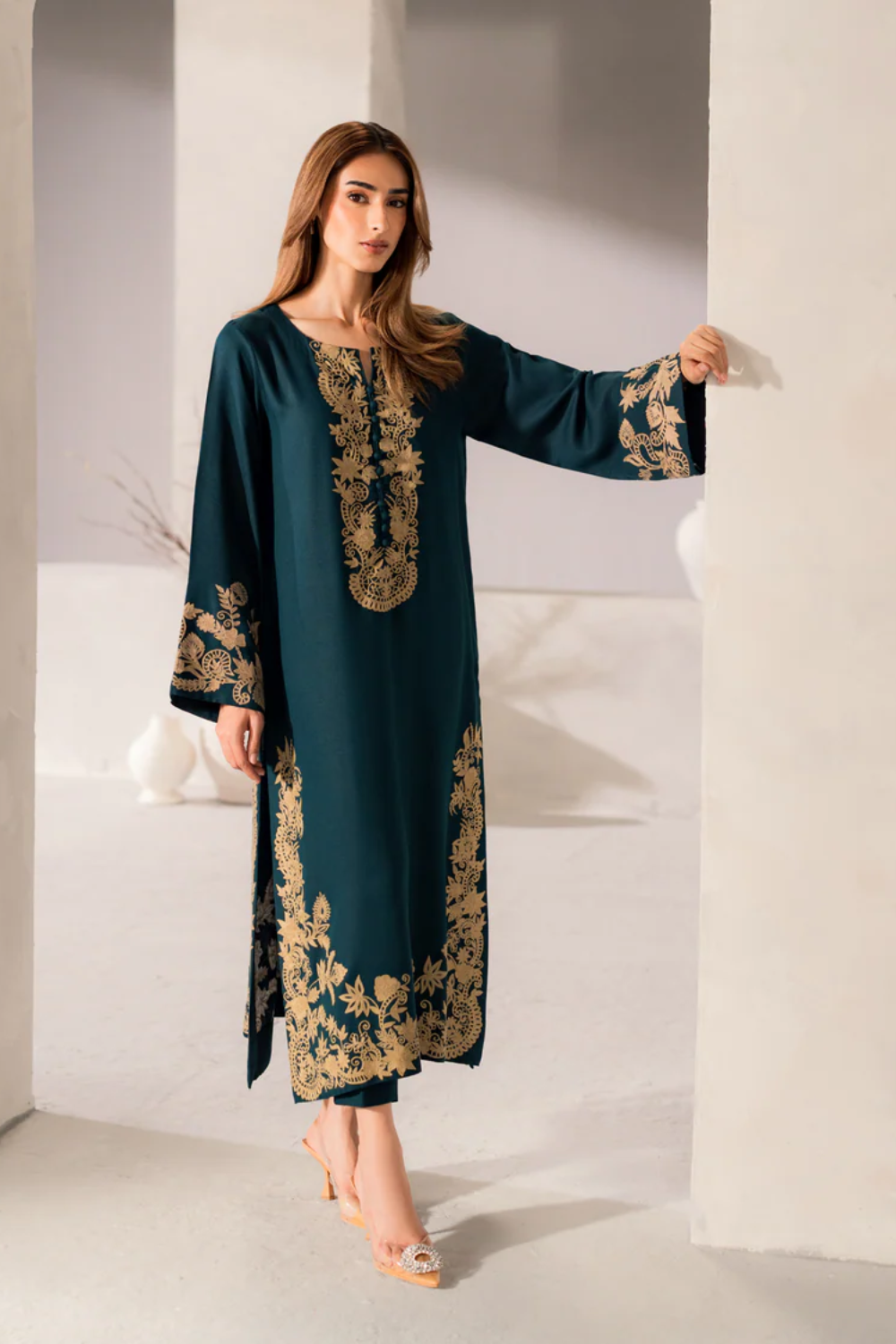 Falak | Embroidered 2-Piece