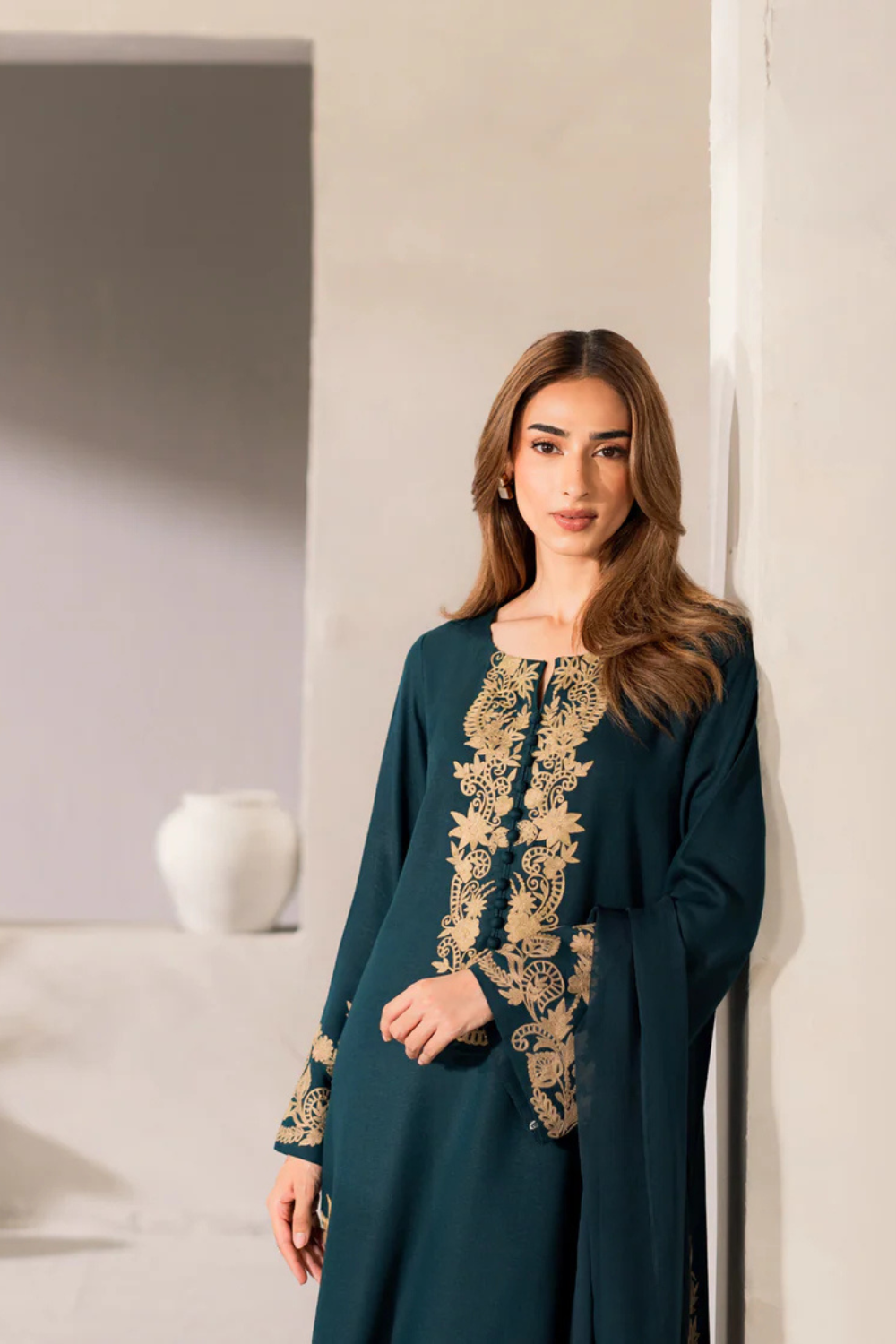 Falak | Embroidered 2-Piece