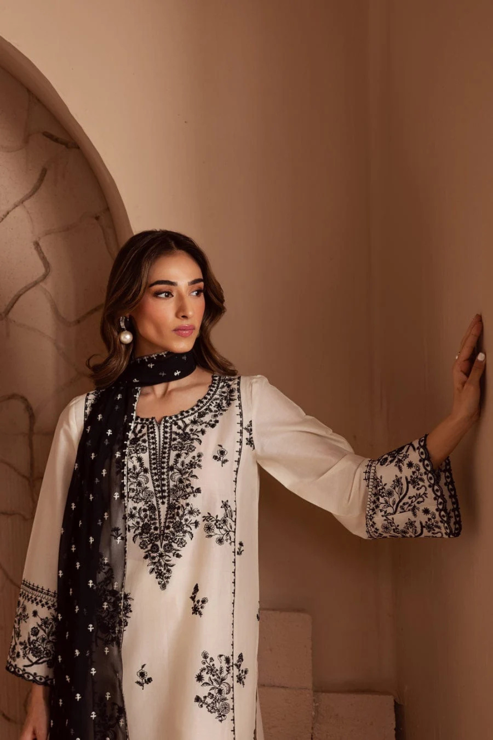 Aliza Embroidered 2-Piece
