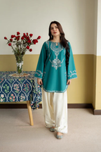 Urwa | Embroidered 2-Piece